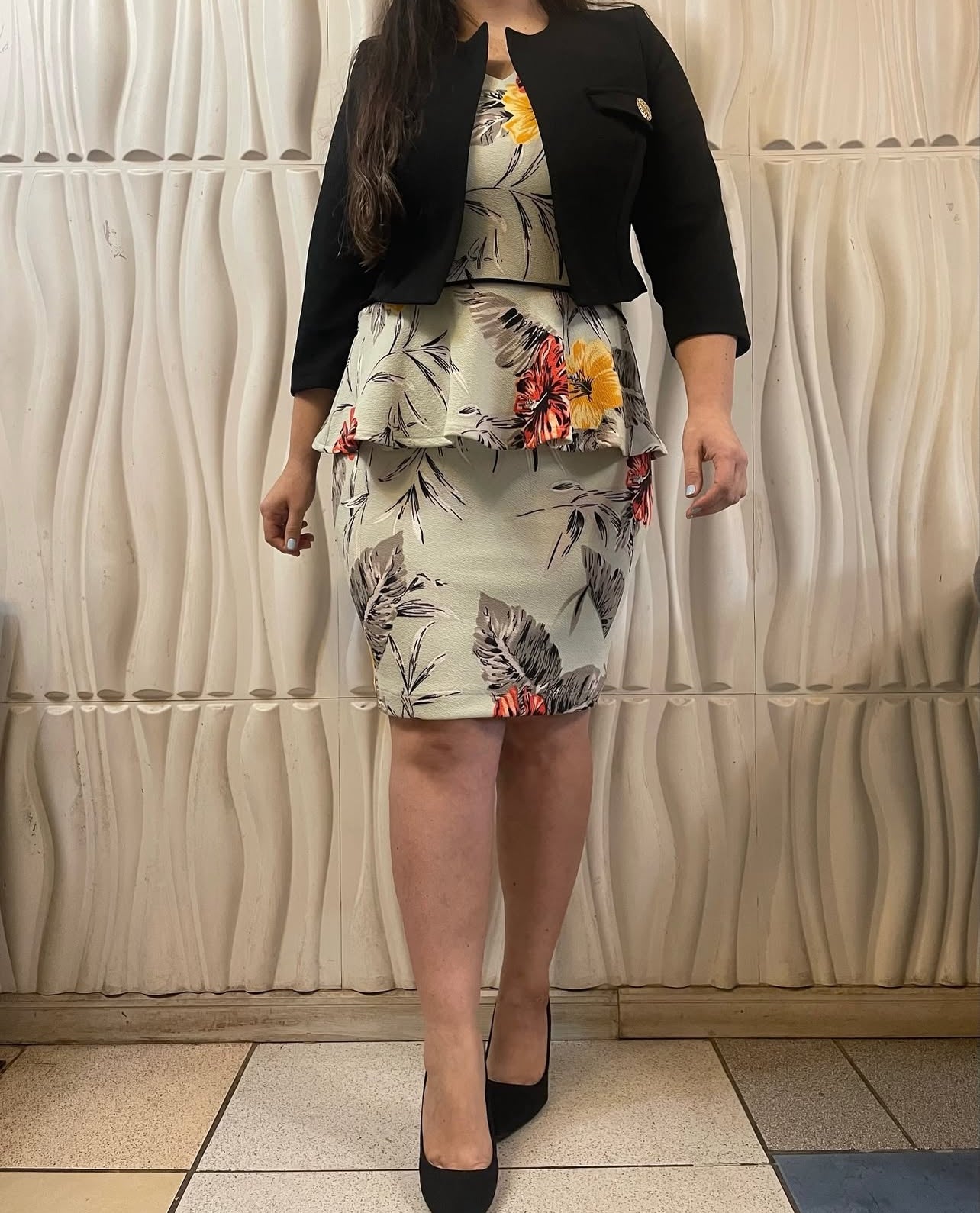 Outfit peplum floreado